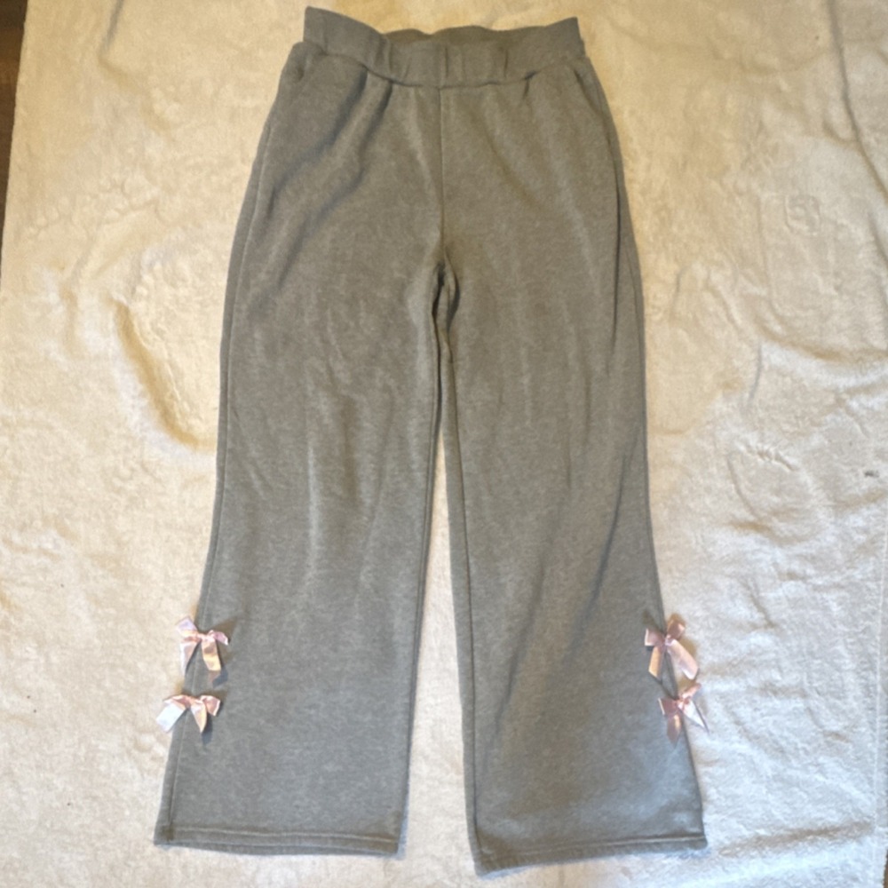 LOVE SADIE Gray Fleece Sweatpants with Bow Accents Straight Leg Women's